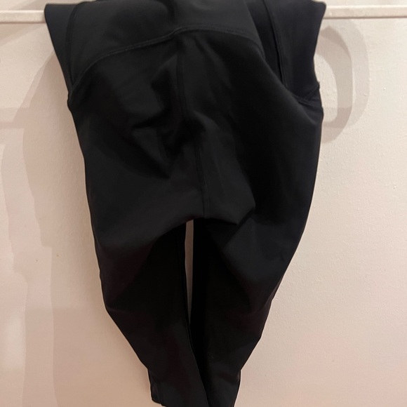 Lululemon cropped leggings - Picture 14 of 15